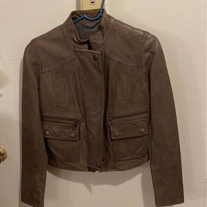 Banana Republic 100% genuine Leather Jacket ‼️MOVING- EVERYTHING MUST GO‼️
